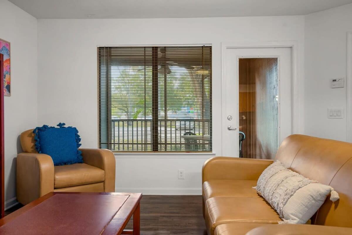 Budget Friendly Sleeps 8 Discounts Available Tampa Buitenkant foto