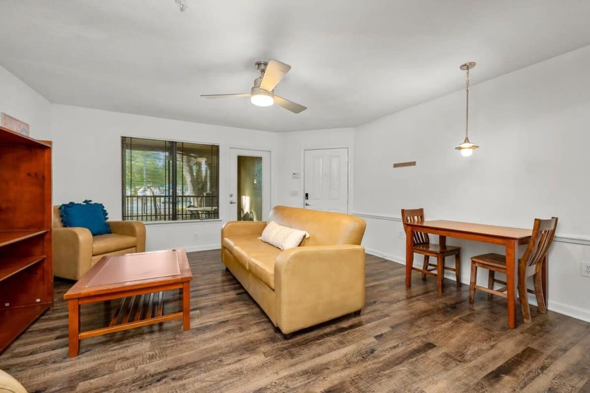 Budget Friendly Sleeps 8 Discounts Available Tampa Buitenkant foto