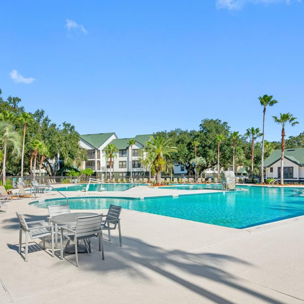 Budget Friendly Sleeps 8 Discounts Available Tampa Buitenkant foto